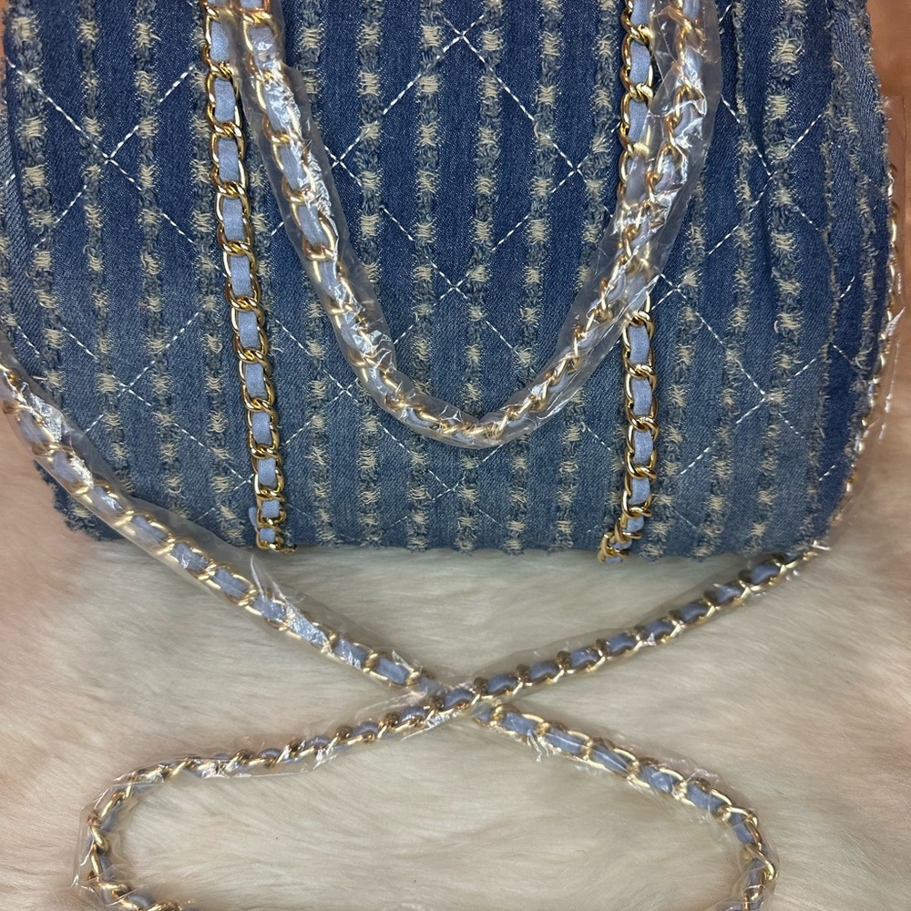 Quilted Denim Chain-Handle Women's Shoulder Bag - Blue - Picture 2 of 9